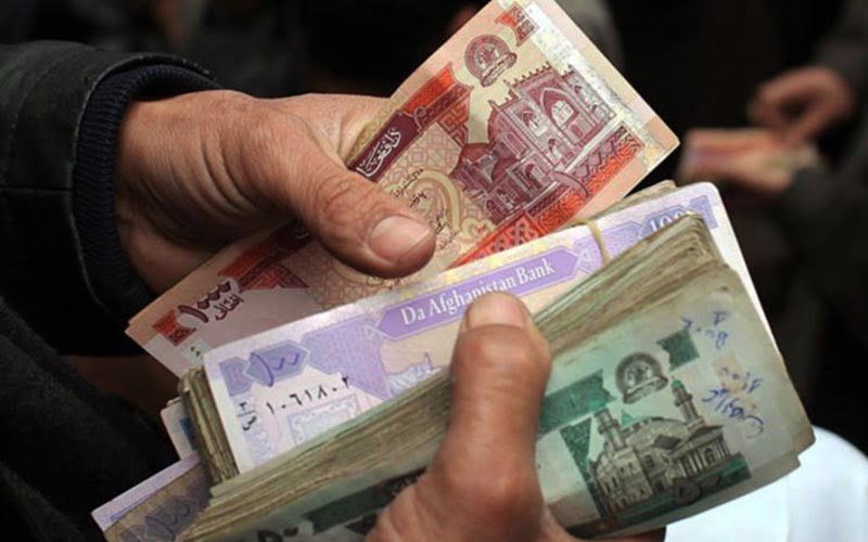 رشد عجیب ارزش پول افغانستان در ایران! - دلالان ارز به سراغ افغانی رفتند